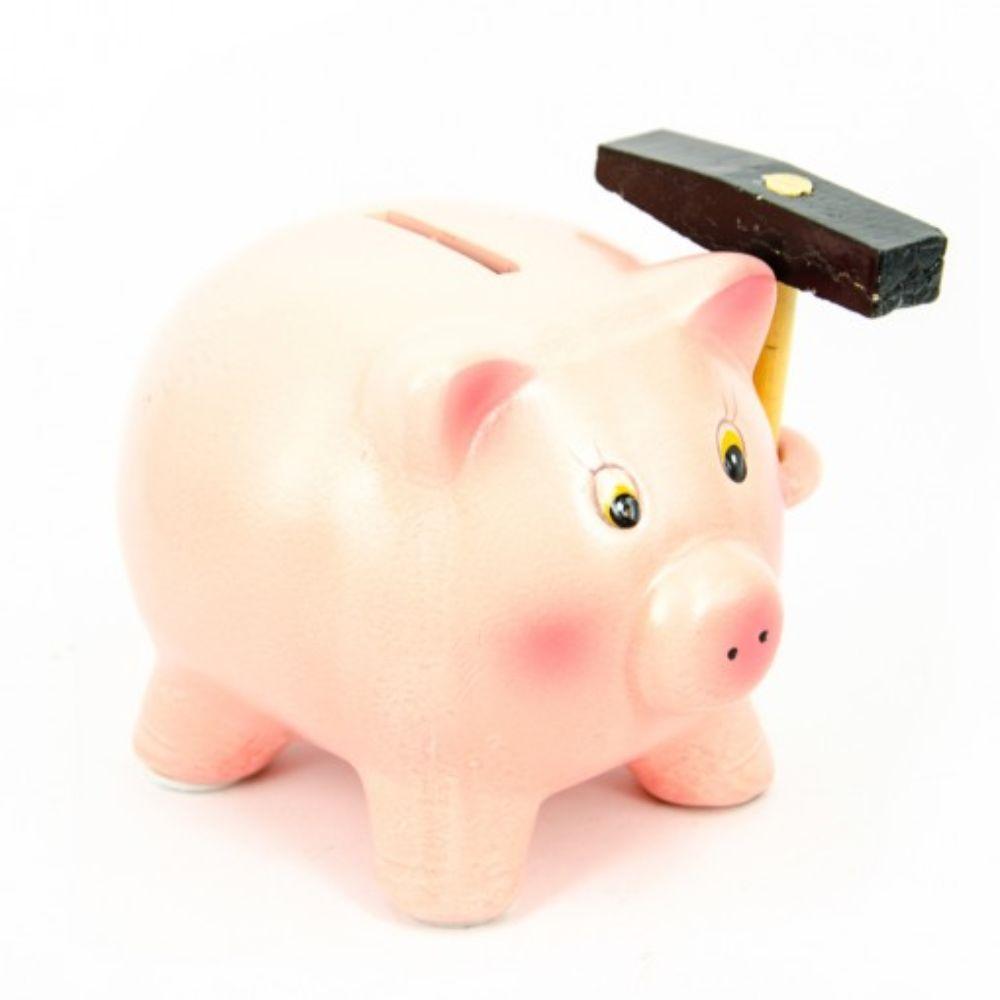 Kasica prasica sa čekićem keramička 12,5 x 9 cm